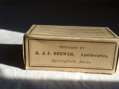 Brewer’s Marshmallow Compound Candy Box